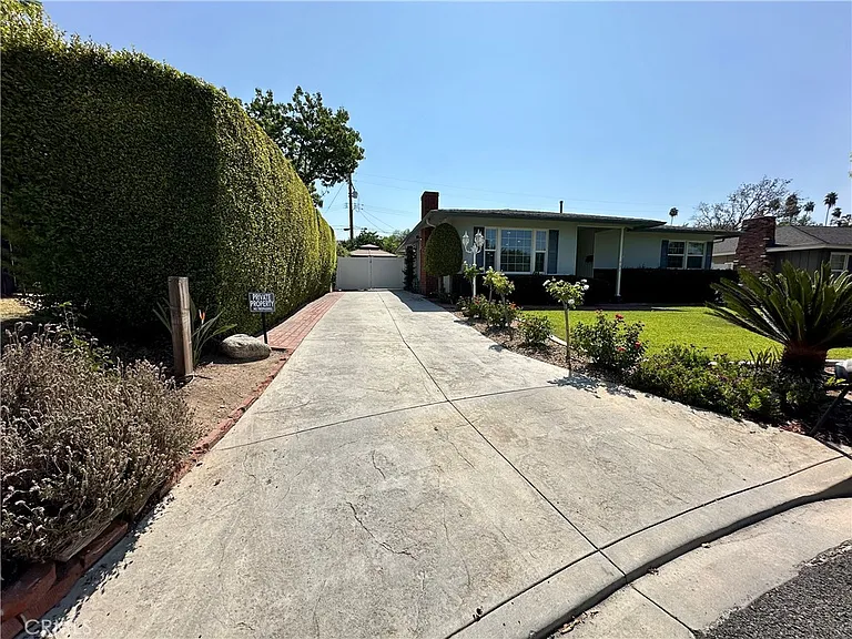 436 N Washington Ave — Photo 3