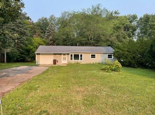 6026 Oakpoint Rd, Jackson, MI 49201