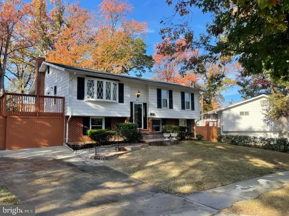 8903 Walkerton Dr, Lanham, MD 20706