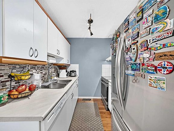 5th image of 219 N 90th Ave SE #10