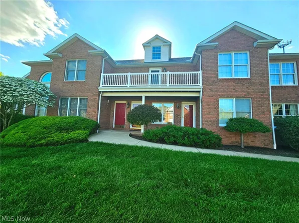 403 Turnberry Ct NE, Warren, OH 44484