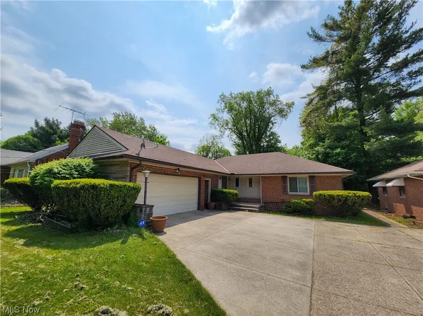 4884 Monticello Blvd, Richmond Heights, OH 44143