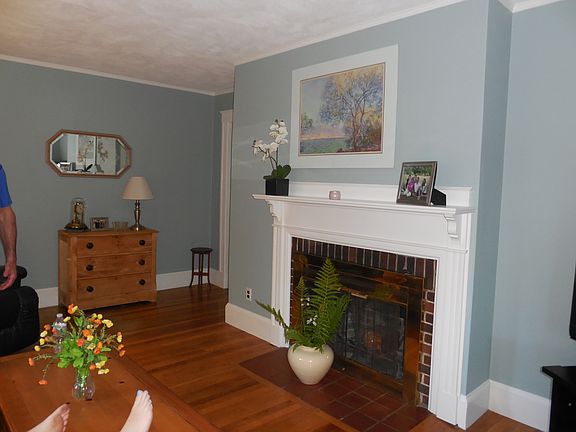 4th image of 54 Florence Ave