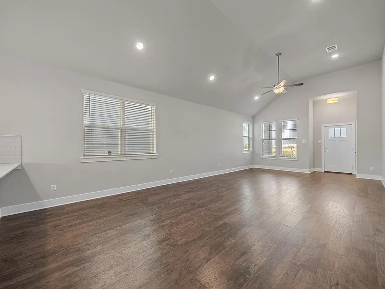 217 Pinnacle Ln — Photo 11
