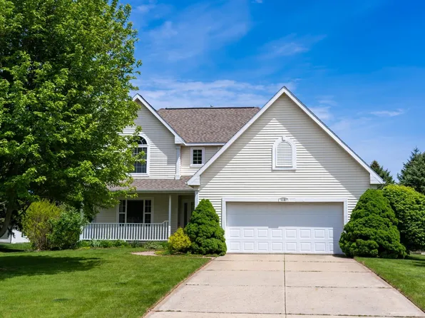 1151 Meadow Dr, Mount Pleasant, MI 48858