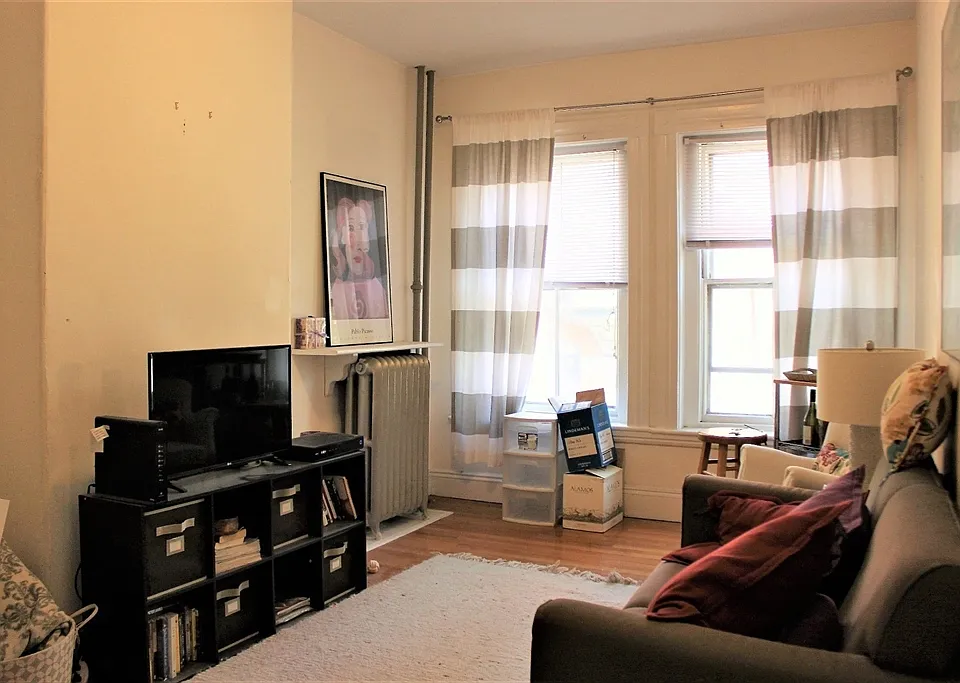 22 Isabella St #2