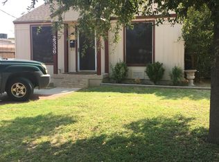 2336 Chandler Dr W, Fort Worth, TX 76111