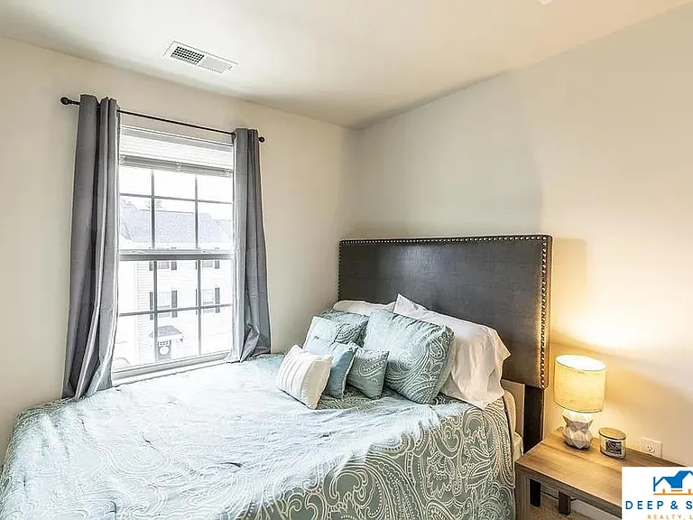 2033 Elm Tree Ct #1 — Photo 20