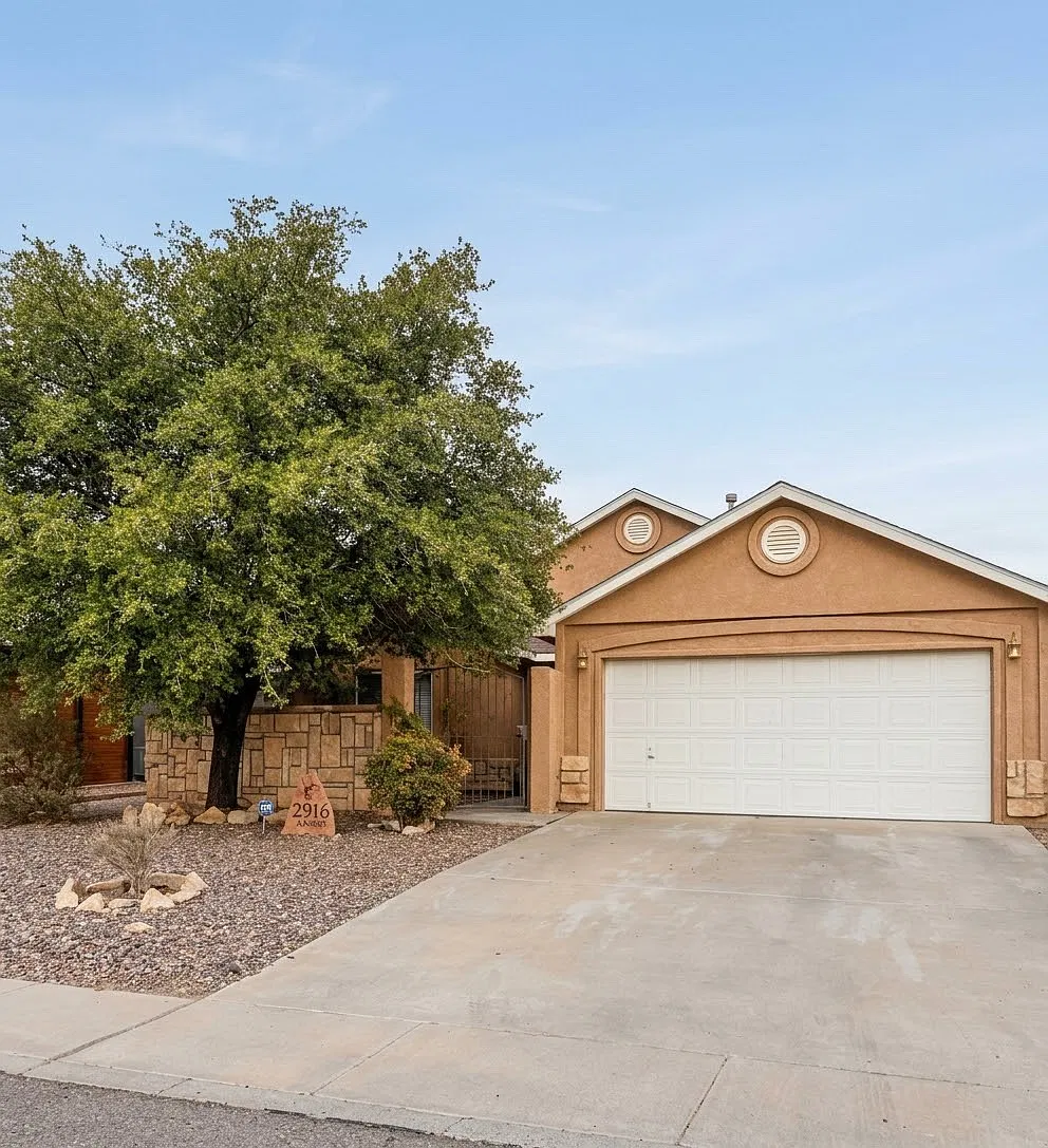 2916 Ancho Ave — Photo 1