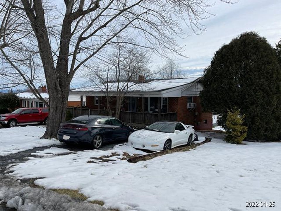 58 Augusta St, Verona, VA 24482 Zillow