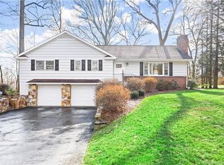 37 Greenleigh Rd, Fairfield, CT 06825