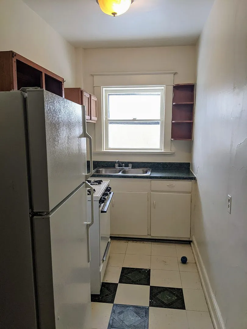 1382 S. First St — Photo 2
