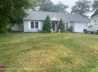 144 Skipper Rd, Manahawkin, NJ 08050