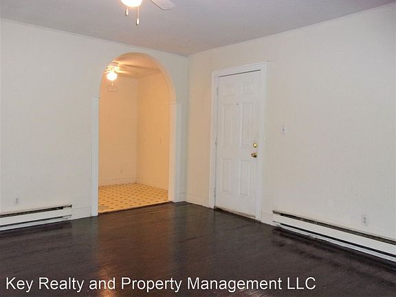 4th image of 3400 N Robinson Ave APT 4
