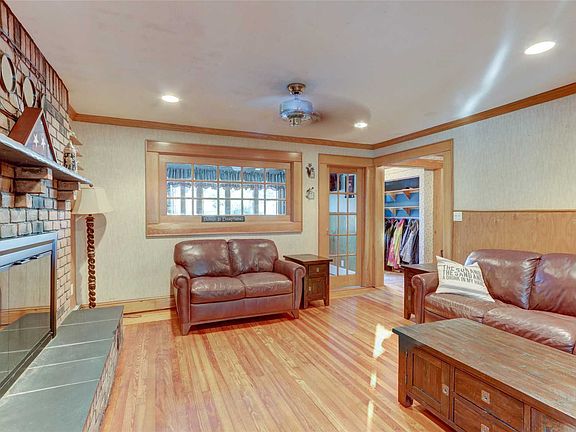 2nd image of 86 East Ave