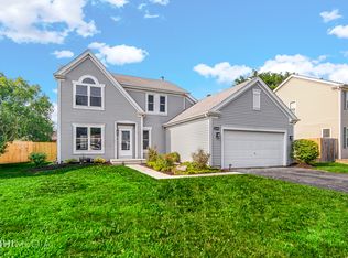 2470 Crystal Creek Ln, Elgin, IL 60124