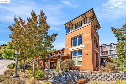 Skyview Dr — Photo 25