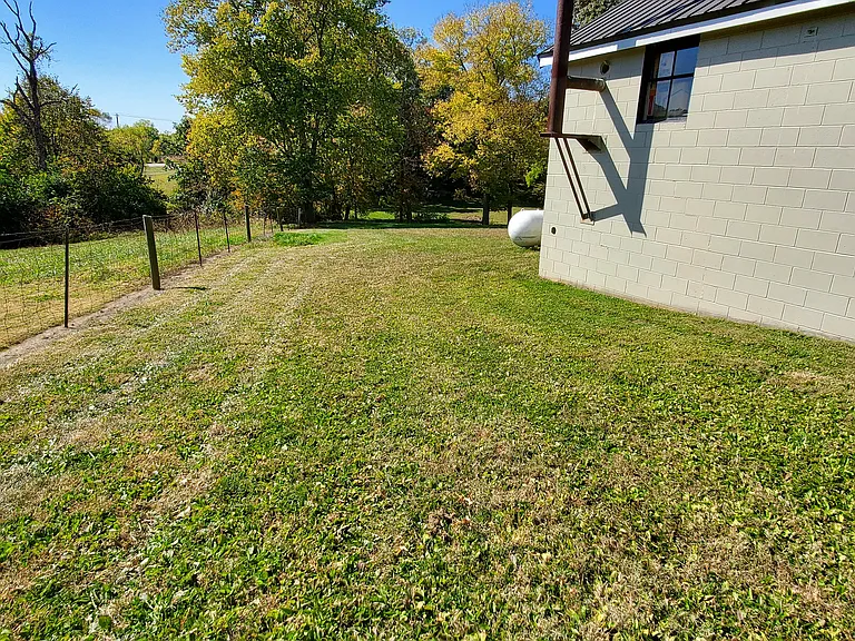 17302 Taylorsville Rd — Photo 47