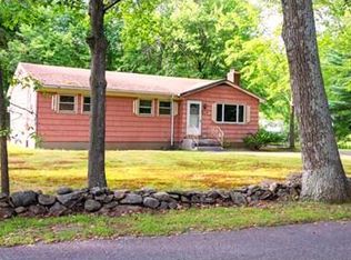 9 Rice St, Shrewsbury, MA 01545