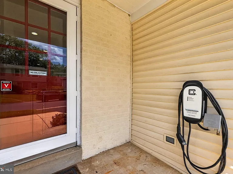 4009 Shallow Brook Ln — Photo 29