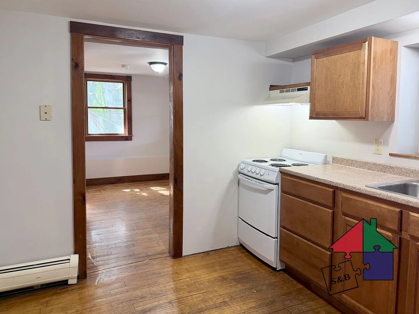 34 Highland Ave — Photo 3