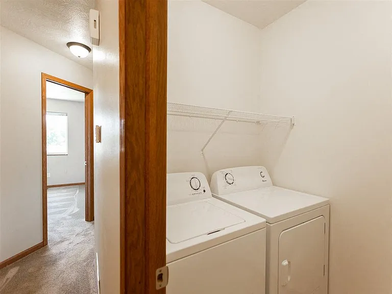 302 S Spring Pl — Photo 18