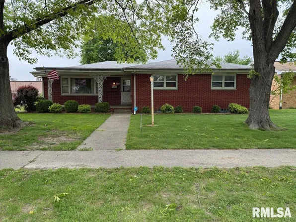 2301 Arrowhead Dr, Springfield, IL 62702