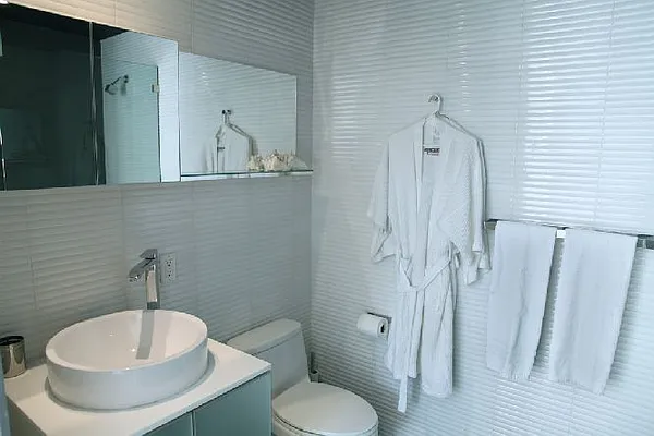 Sold by Skygroup Realty | media 22