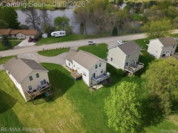 2428 Fisher Rd, Howell, MI 48855
