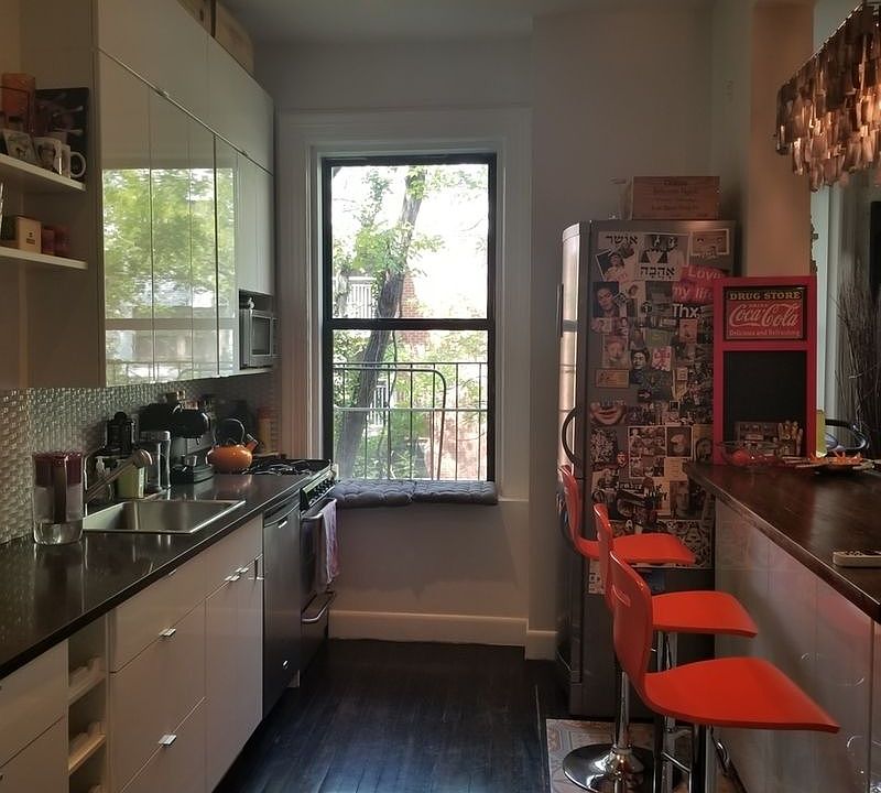 1st image of 157 W 105th St APT 4ER