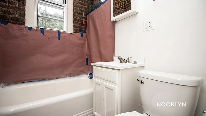 Rented by Nooklyn NYC LLC | media 31