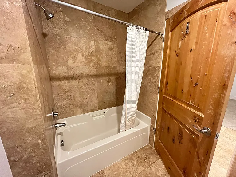 838 SE 38th Ave #302 — Photo 30