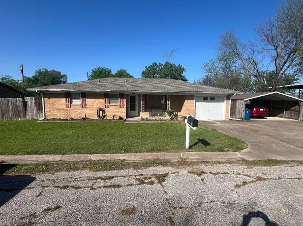 512 S Llano St, Whitney, TX 76692