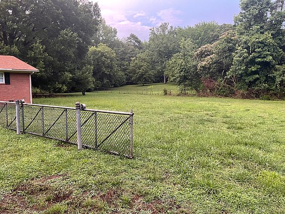 2nd image of 9237 Dixie River Rd