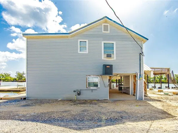 7479 Edgewater Dr, Chauvin, LA 70344