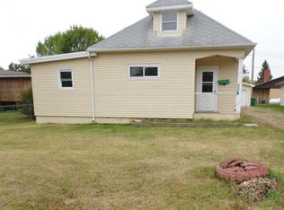 304 1st Ave NE, Mohall, ND 58761