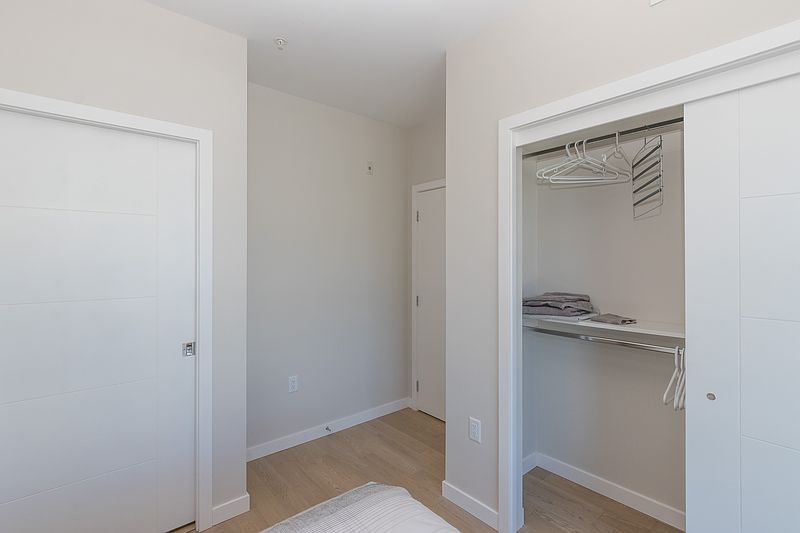 Saanich Apartment for rent - 2 Bedrooms — photo 42