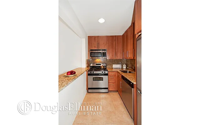 Rented by Douglas Elliman | media 2