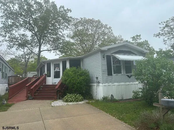 443 6th Ave, Absecon, NJ 08205