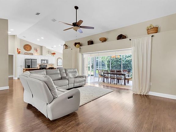 5th image of 1806 Kinsmere Dr