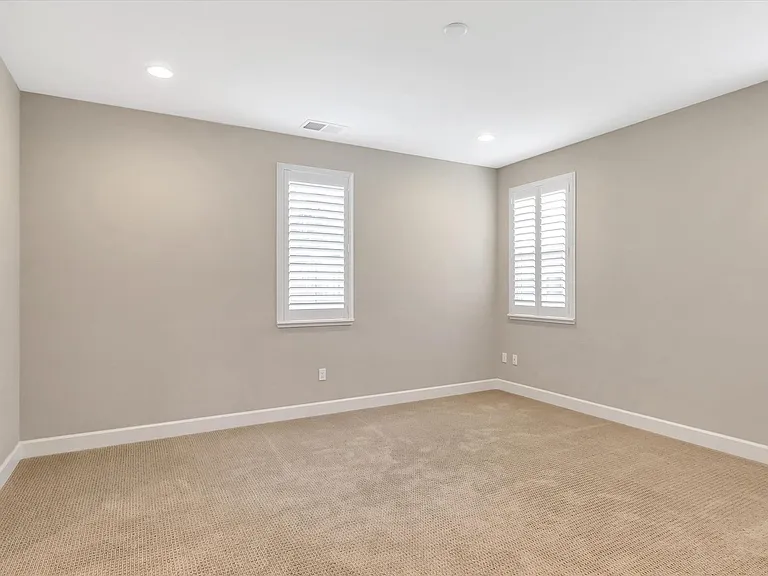 3086 Via Siena Pl — Photo 27