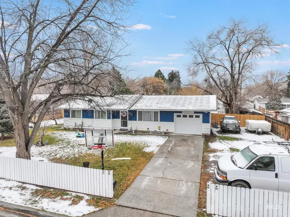 403 3rd Ave W, Jerome, ID 83338