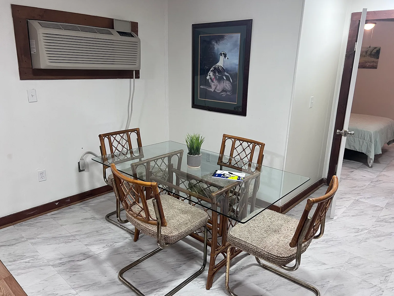 1 bed, 592 sqft, $1,348 — Photo 3