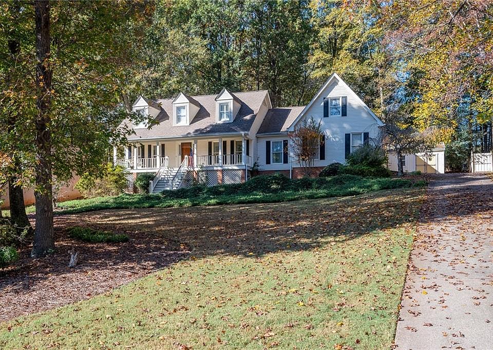 1st image of 1507 Shoal Creek Dr SW