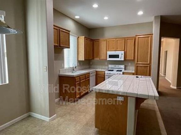 5th image of 10165 Sorenstam Dr