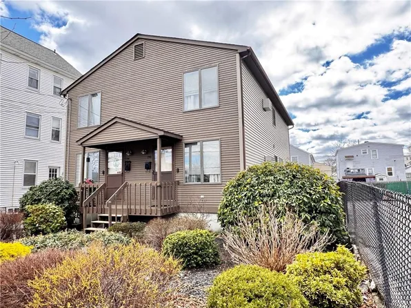 194-196 Progress Ave, Providence, RI 02909