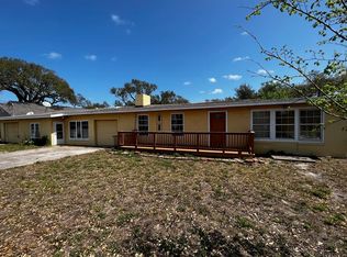 204 N 3rd St, Fulton, TX 78358