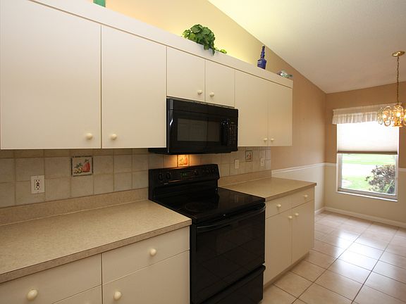 5th image of 14 Sausalito Dr