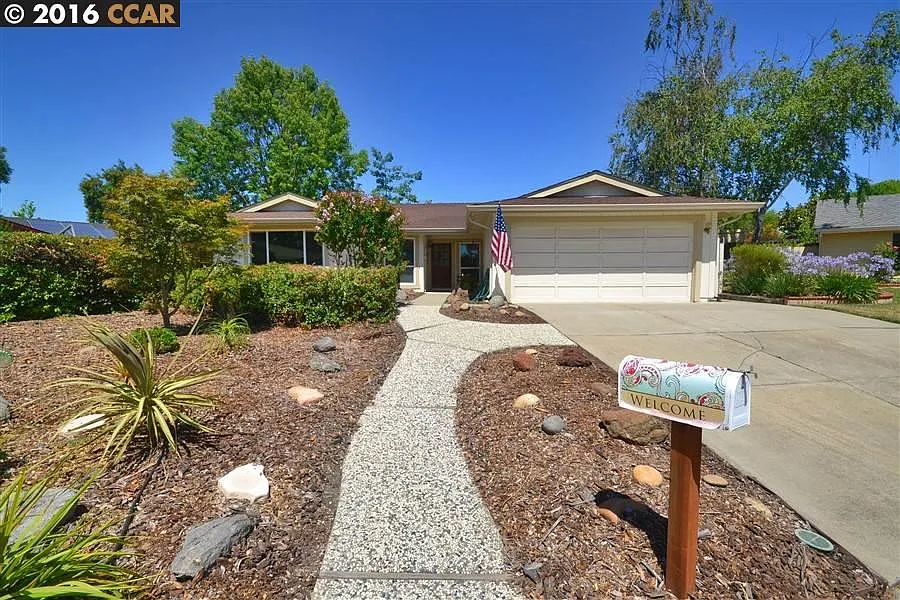 9989 Windsor Way photo 1