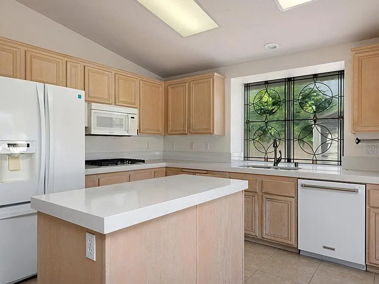 86 Beekman Pl — Photo 12